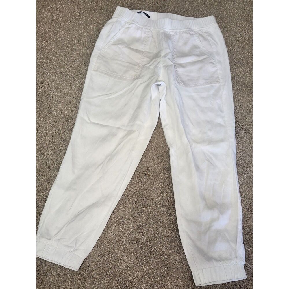 Talbott's white, lady weekend petite joggers size Medium 6-8
